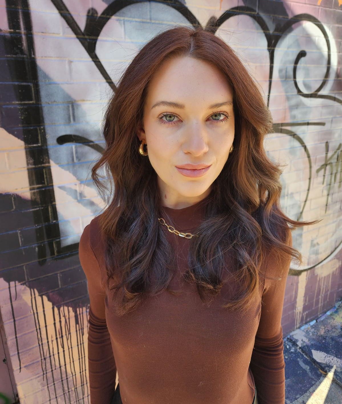 Single process root touch-up, Williamsburg Salon